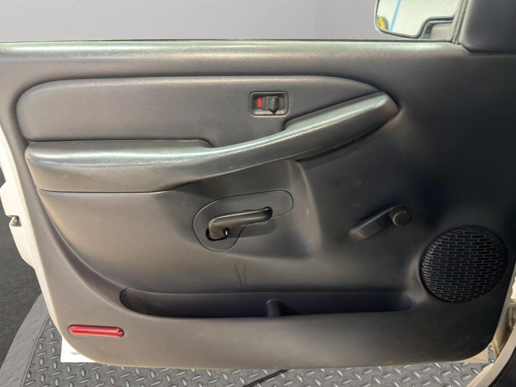 used 2000 Chevrolet Silverado 1500 car, priced at $9,995