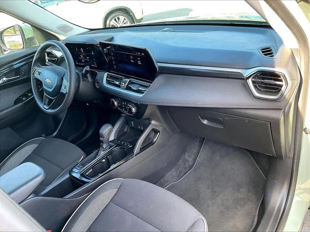 used 2025 Chevrolet TrailBlazer car, priced at $23,600
