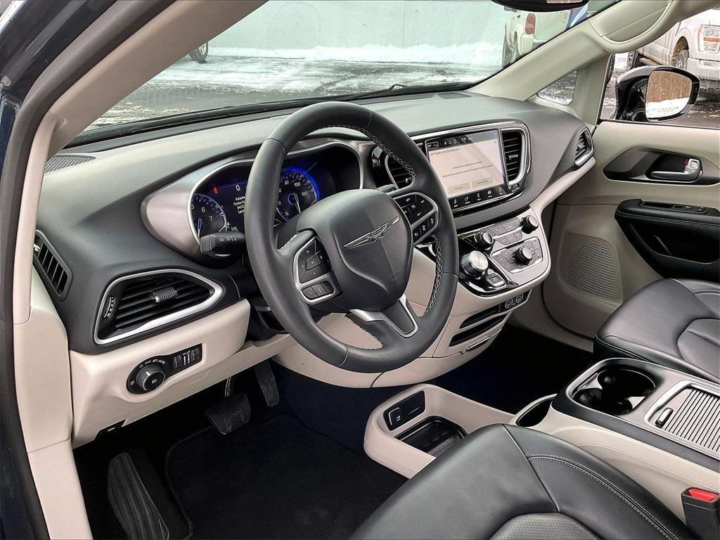 used 2024 Chrysler Pacifica car, priced at $26,800