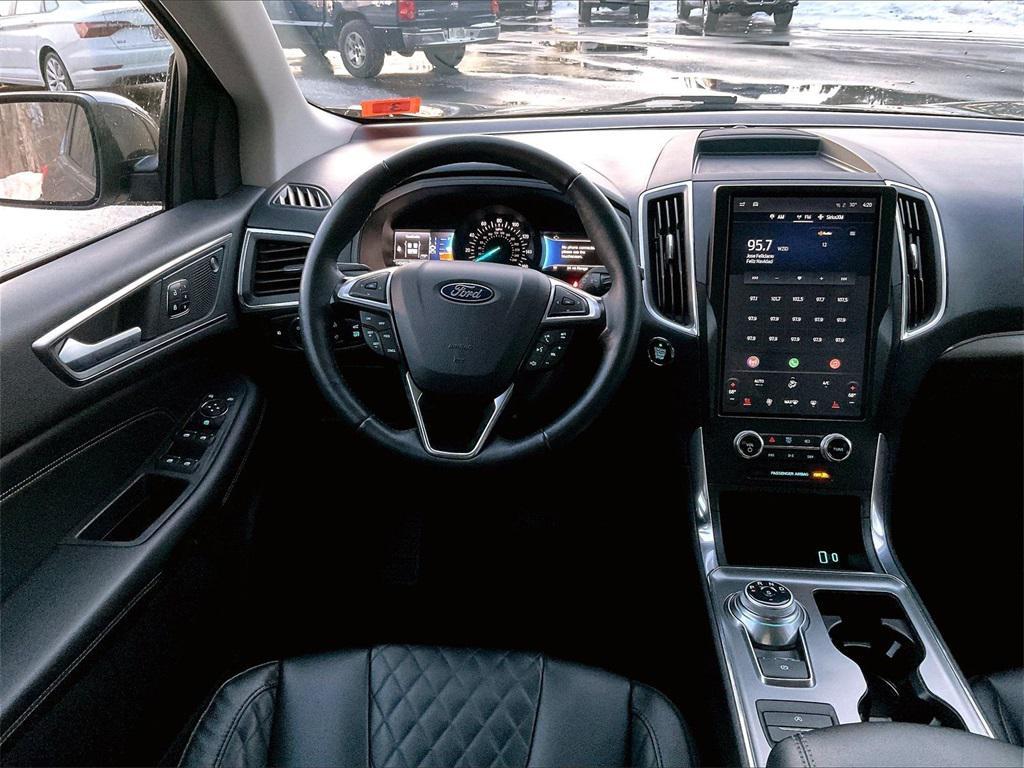 used 2024 Ford Edge car, priced at $25,887