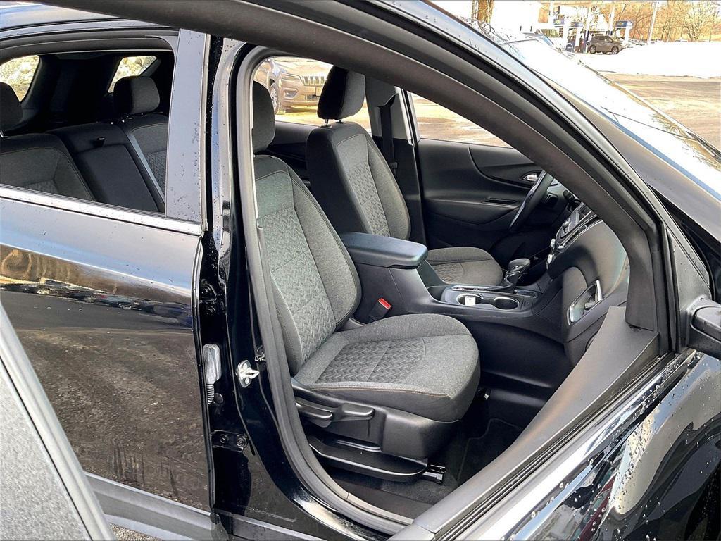used 2024 Chevrolet Equinox car, priced at $21,900
