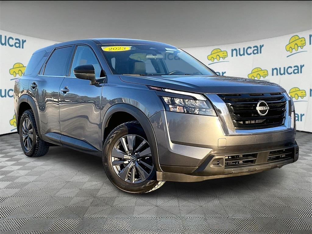 used 2023 Nissan Pathfinder car, priced at $25,106