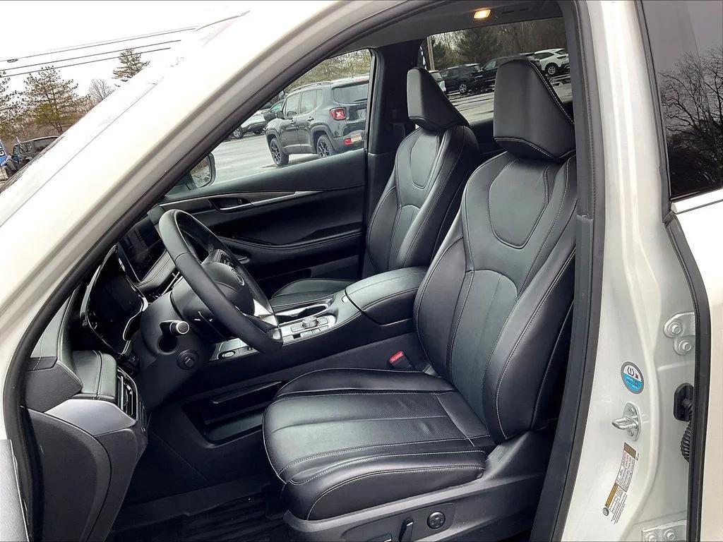used 2024 INFINITI QX60 car, priced at $36,831