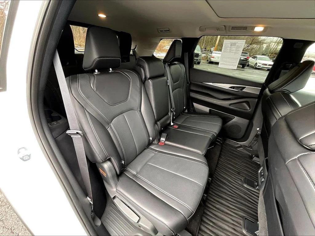 used 2024 INFINITI QX60 car, priced at $36,831