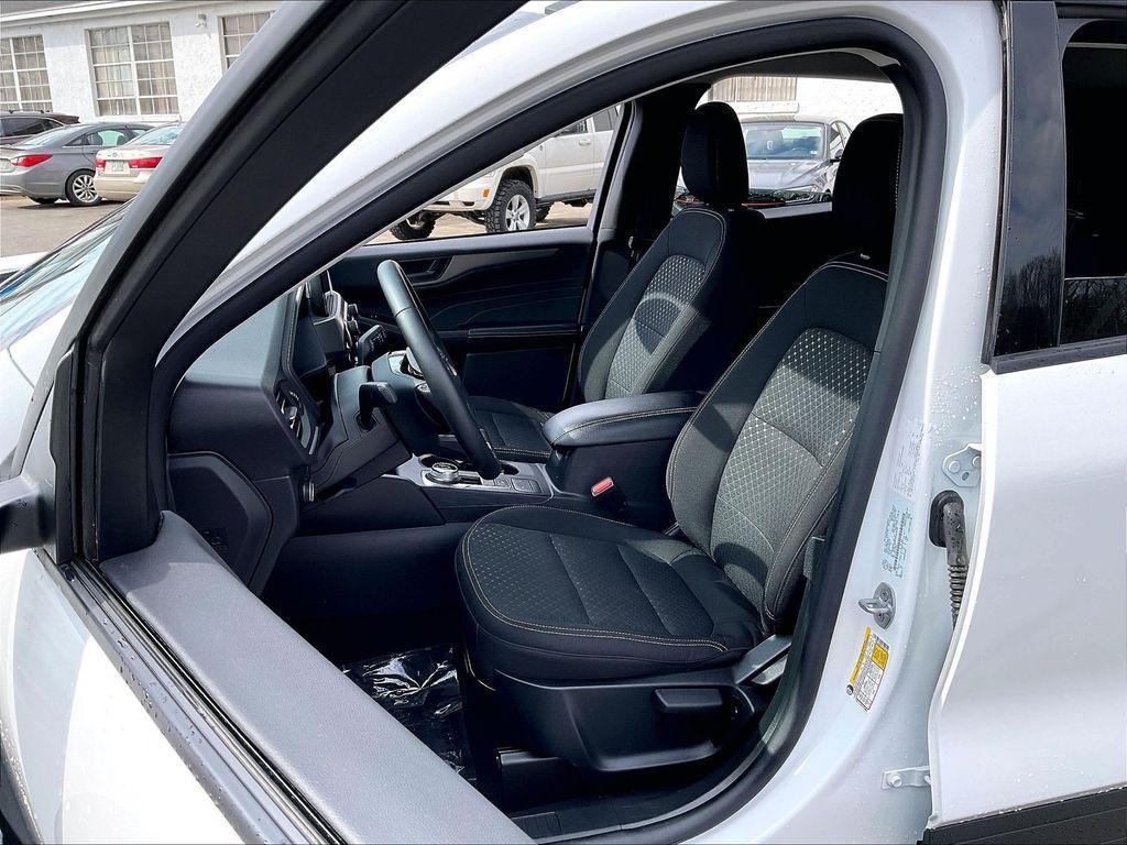 used 2025 Ford Escape car, priced at $24,663