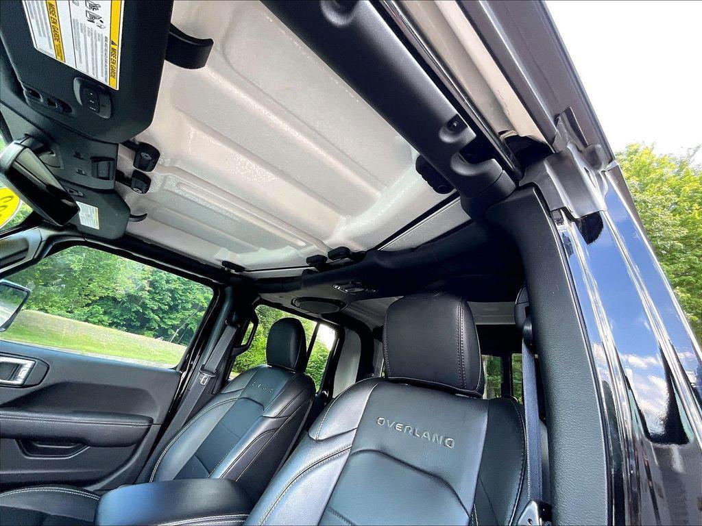 used 2023 Jeep Gladiator car, priced at $32,987