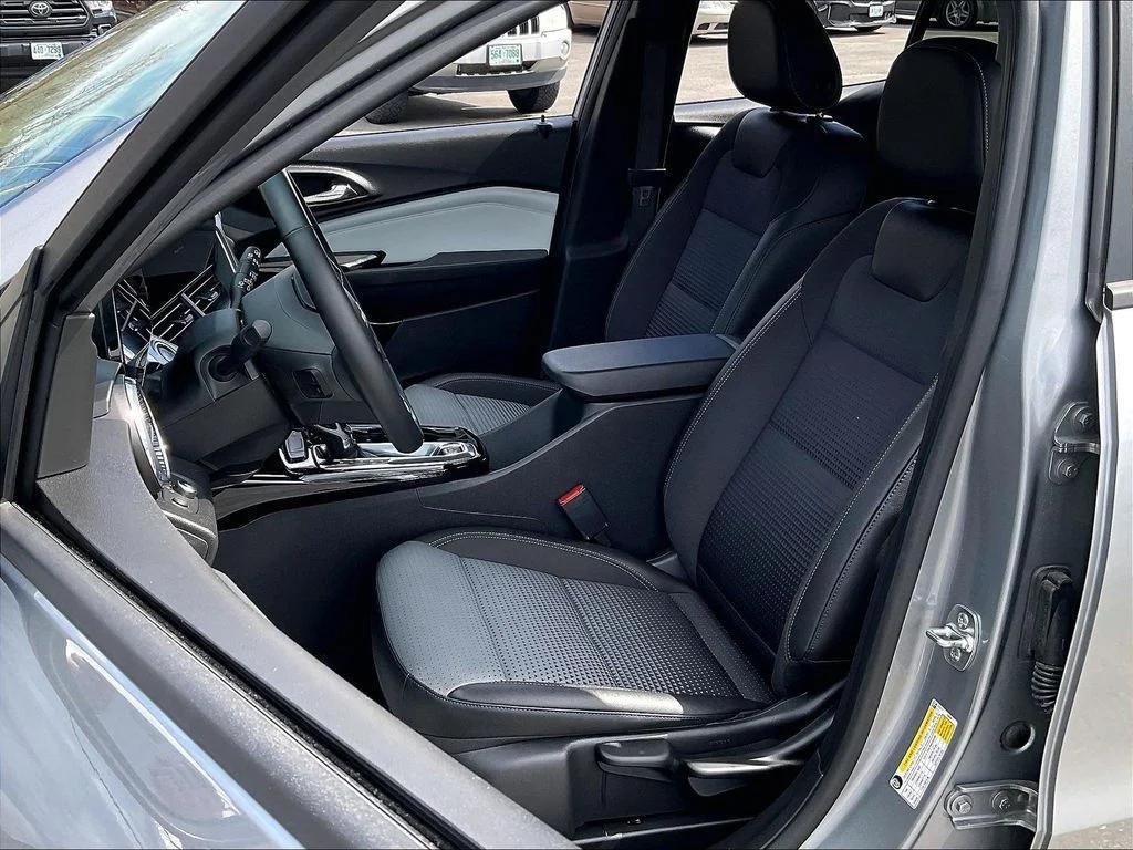 used 2025 Chevrolet Trax car, priced at $22,453