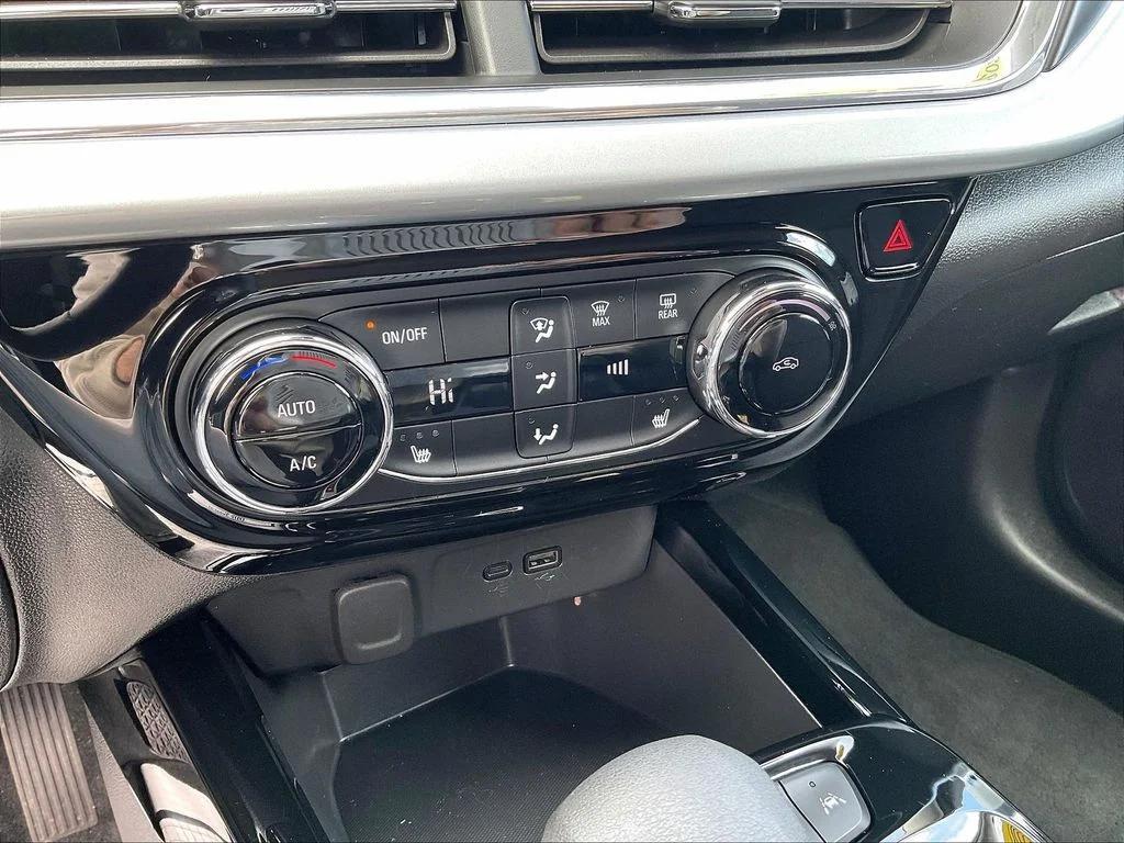 used 2025 Chevrolet Trax car, priced at $22,453