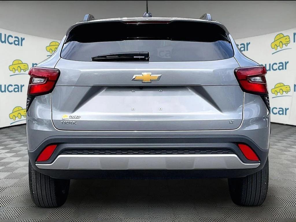 used 2025 Chevrolet Trax car, priced at $22,453