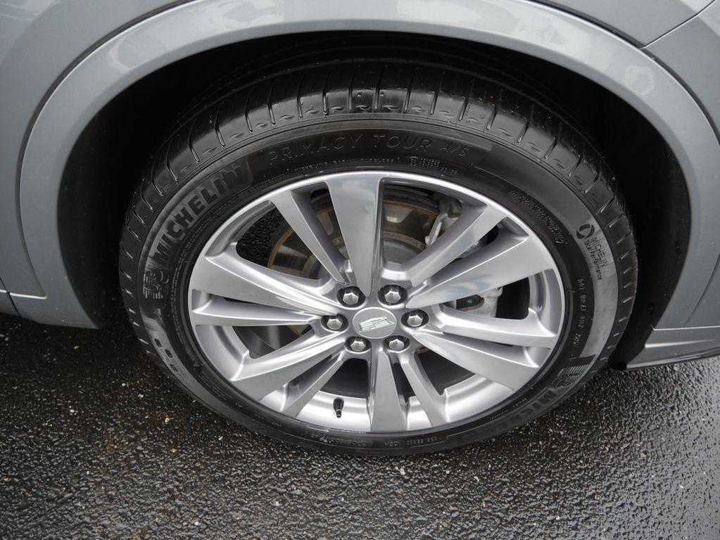 used 2024 Cadillac XT6 car, priced at $42,907