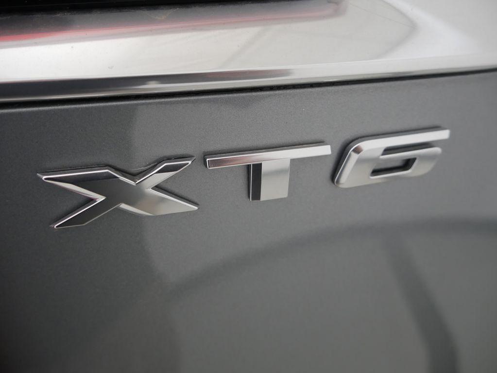 used 2024 Cadillac XT6 car, priced at $41,716