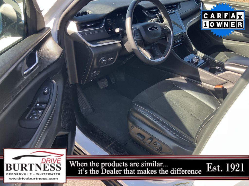 used 2024 Jeep Grand Cherokee L car, priced at $27,995