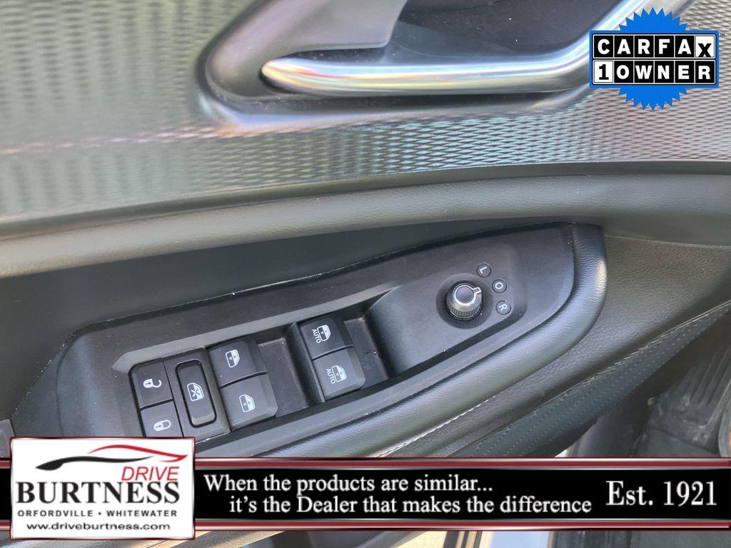 used 2024 Jeep Grand Cherokee L car, priced at $27,995