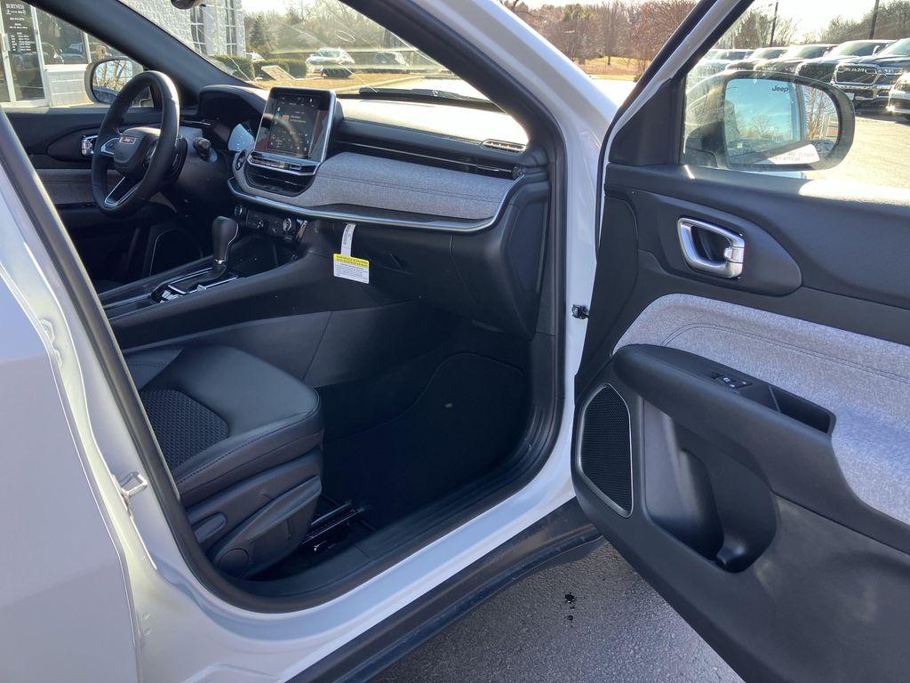 new 2026 Jeep Compass car, priced at $30,990