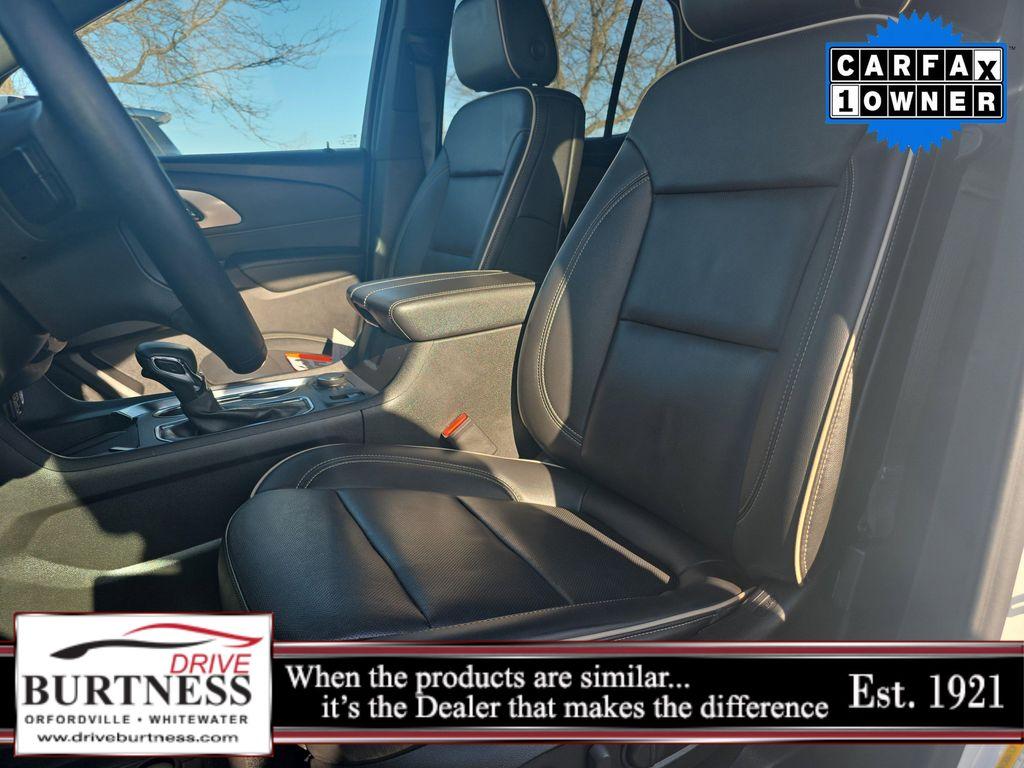 used 2023 Chevrolet Traverse car, priced at $35,488