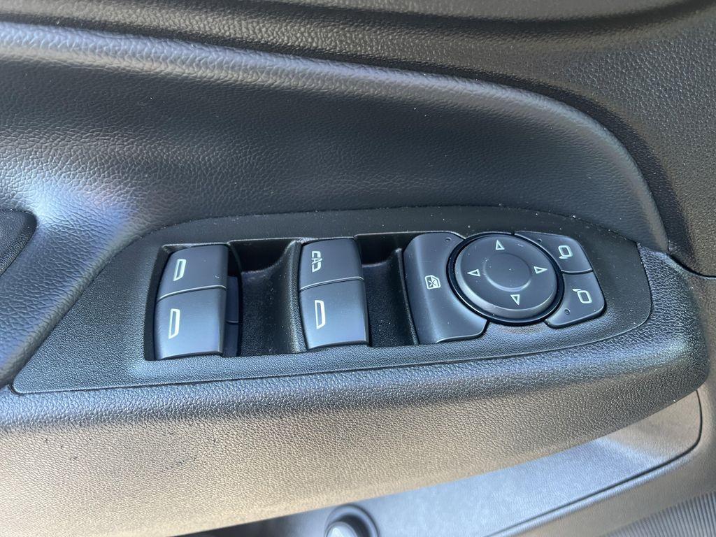 used 2024 Chevrolet Equinox car, priced at $23,988