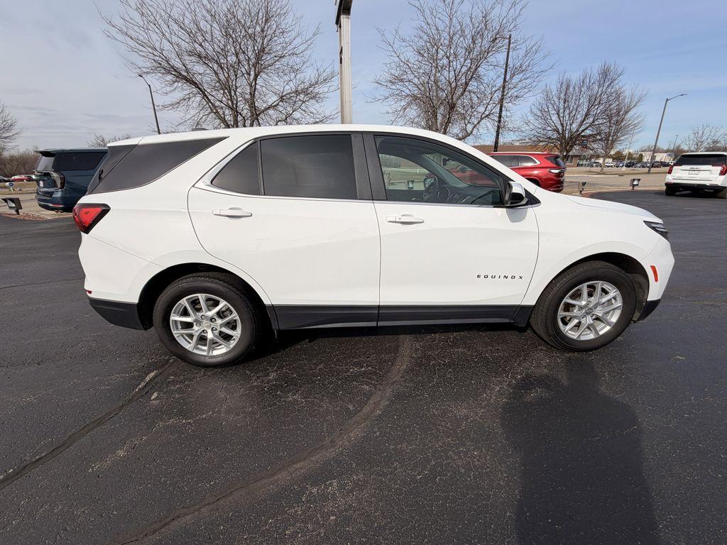 used 2024 Chevrolet Equinox car, priced at $25,988