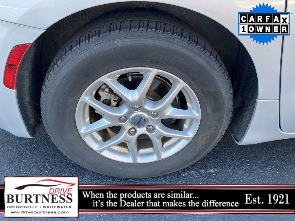 used 2024 Chrysler Pacifica car, priced at $28,000