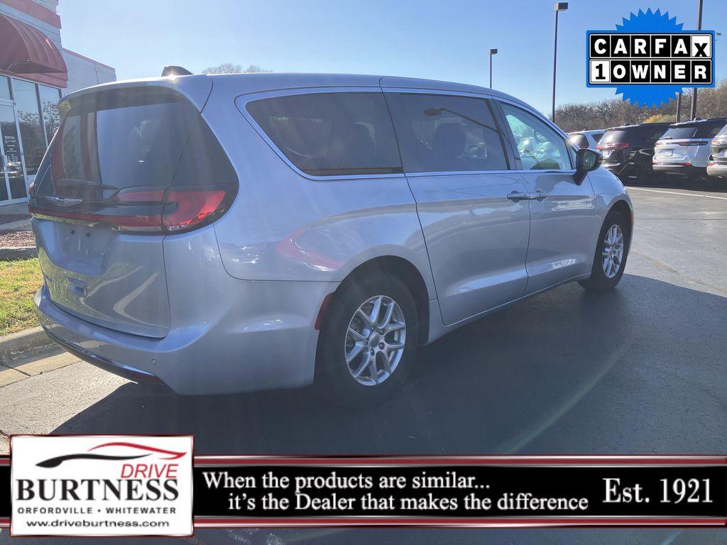 used 2024 Chrysler Pacifica car, priced at $28,000