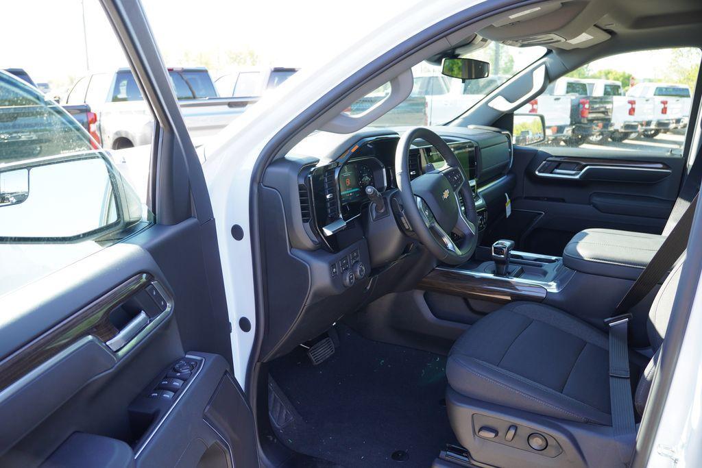 new 2026 Chevrolet Silverado 1500 car, priced at $47,270