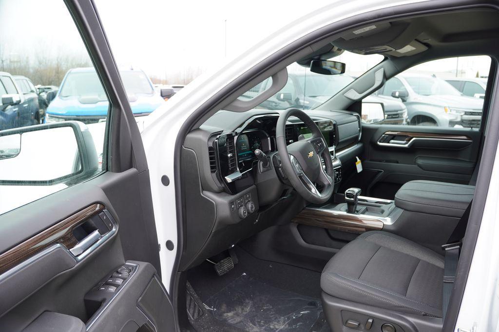 new 2026 Chevrolet Silverado 1500 car, priced at $46,653
