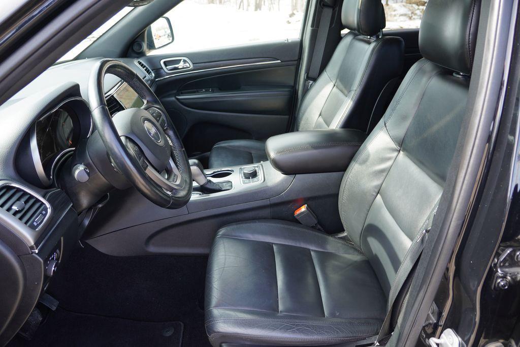 used 2021 Jeep Grand Cherokee car, priced at $22,562