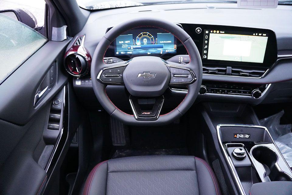 new 2026 Chevrolet Equinox car, priced at $33,557