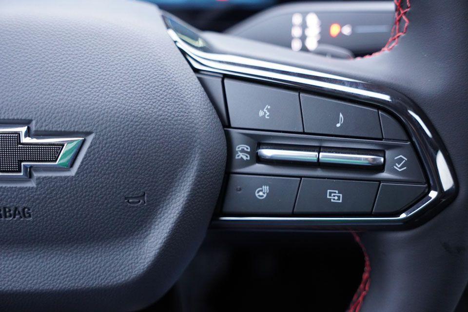 new 2026 Chevrolet Equinox car, priced at $33,557