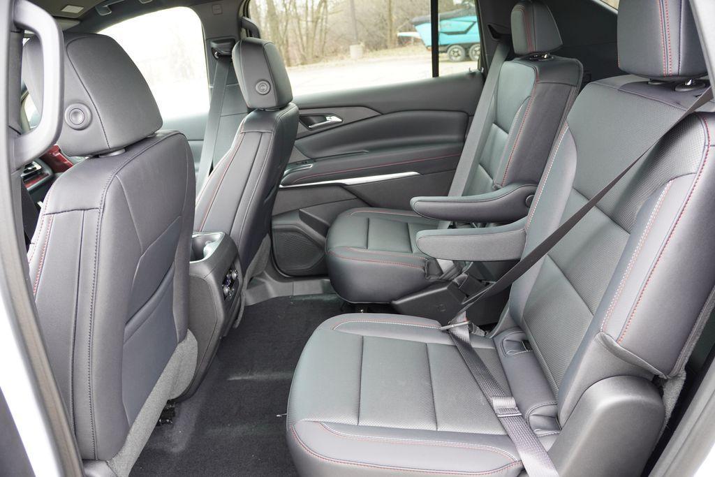 new 2026 Chevrolet Traverse car, priced at $48,961