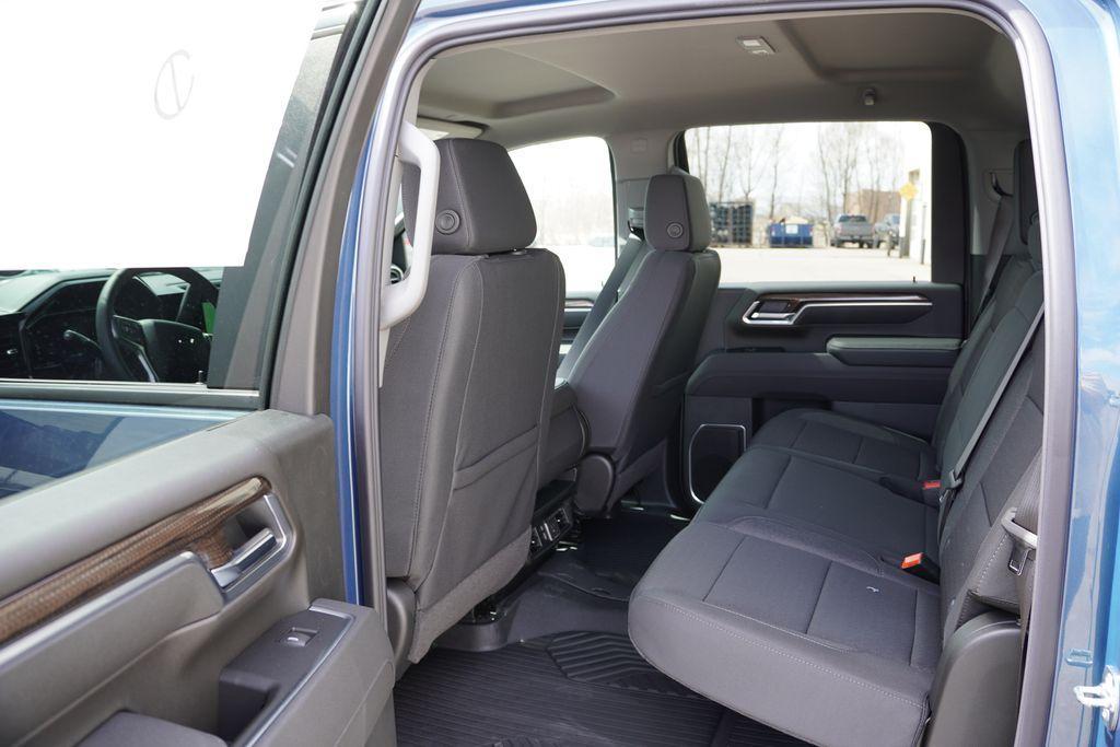 new 2026 Chevrolet Silverado 3500 car, priced at $60,000