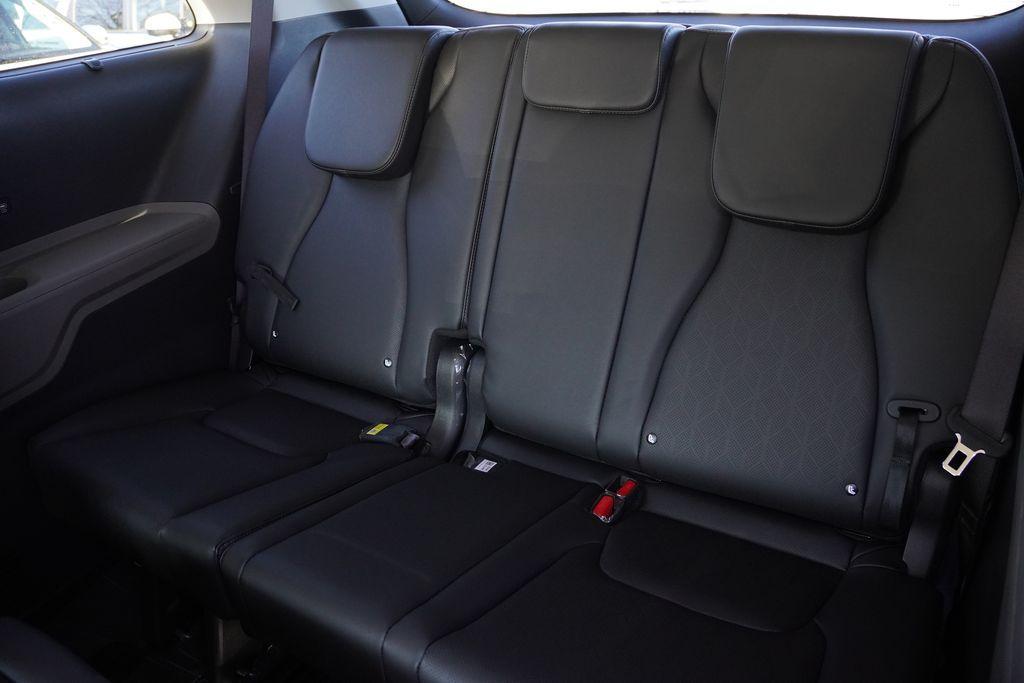 new 2026 Kia Carnival Hybrid car, priced at $41,756