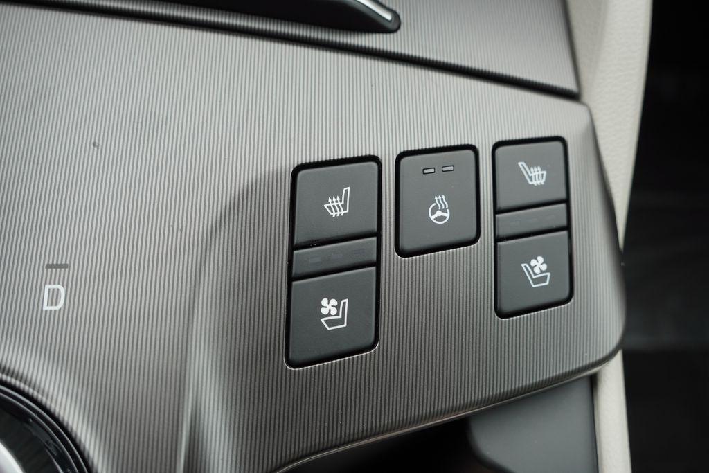 new 2026 Kia Sportage Hybrid car, priced at $37,865