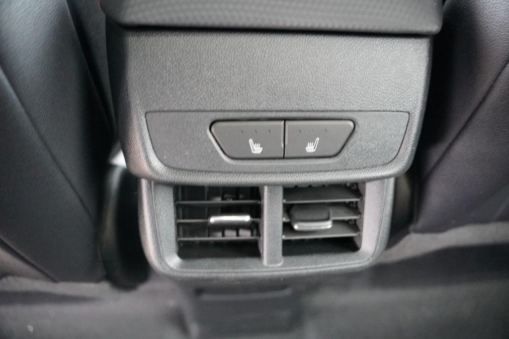 new 2026 Chevrolet Equinox car, priced at $35,290