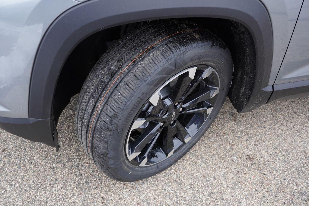 new 2026 Chevrolet Equinox car, priced at $35,290