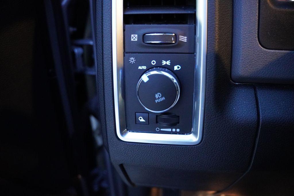 used 2019 Ram 1500 Classic car, priced at $22,383