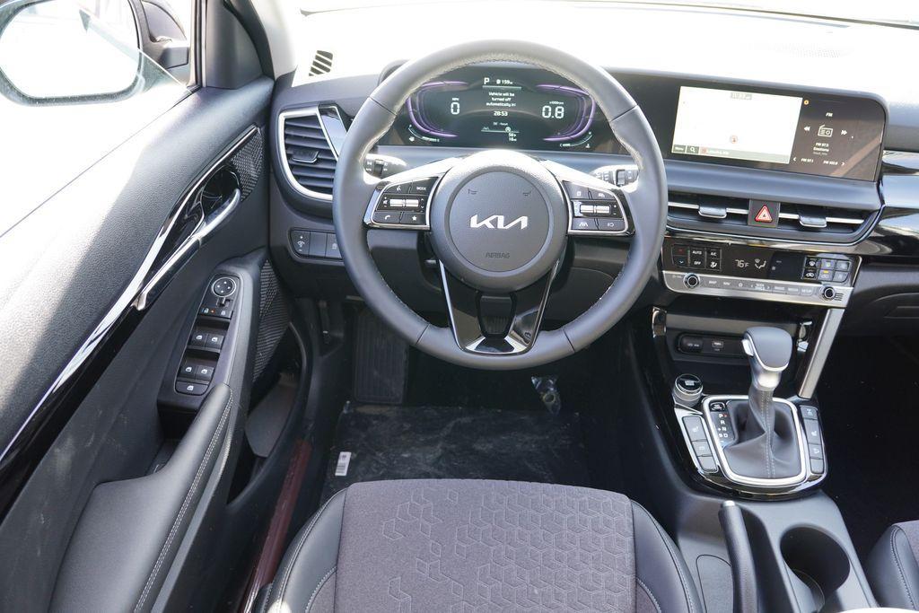 new 2026 Kia Seltos car, priced at $26,071