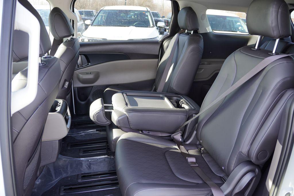 new 2026 Kia Carnival car, priced at $37,310