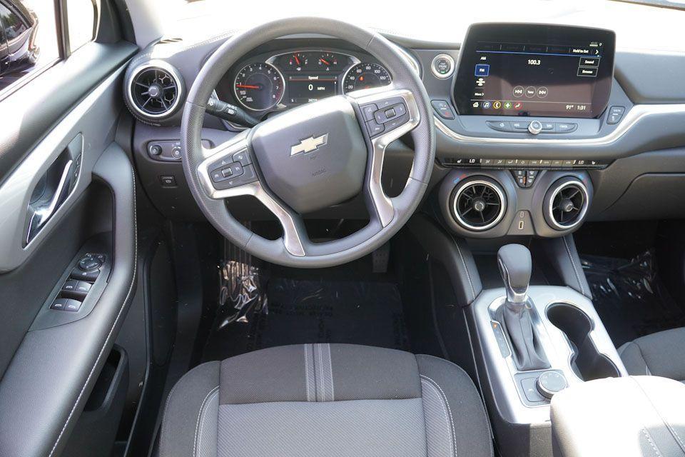 used 2025 Chevrolet Blazer car, priced at $28,618
