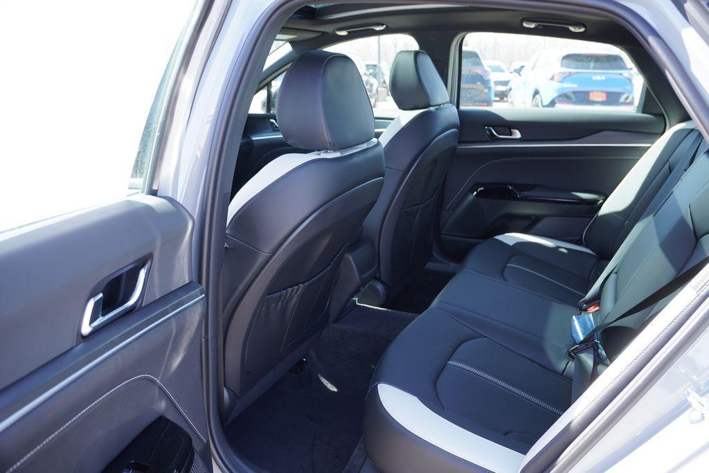 new 2026 Kia K5 car, priced at $30,372