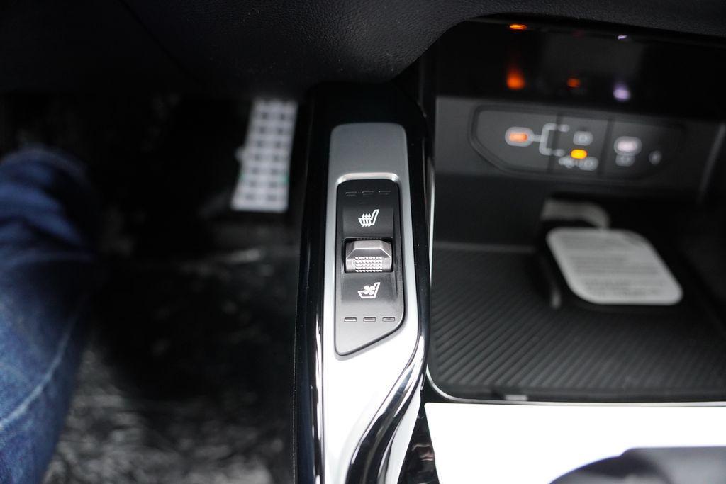 new 2026 Kia Sorento car, priced at $40,454