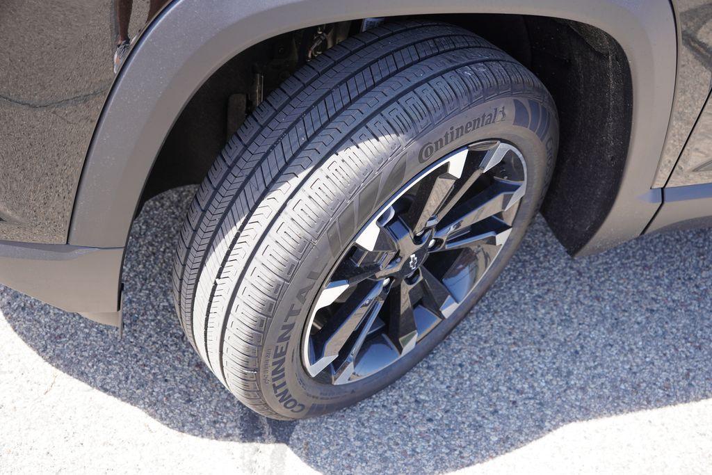new 2026 Chevrolet Equinox car, priced at $36,063