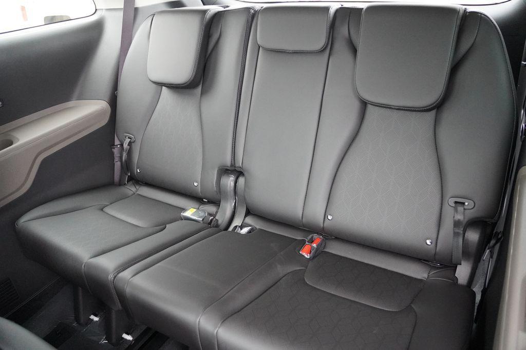 new 2026 Kia Carnival car, priced at $37,310