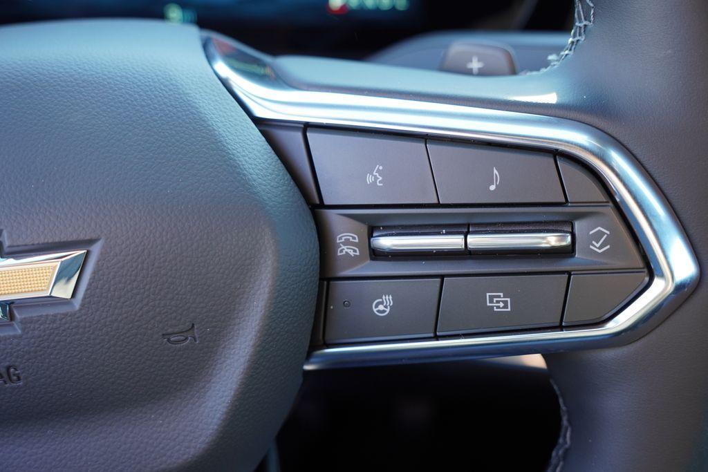 new 2026 Chevrolet Equinox car, priced at $26,844