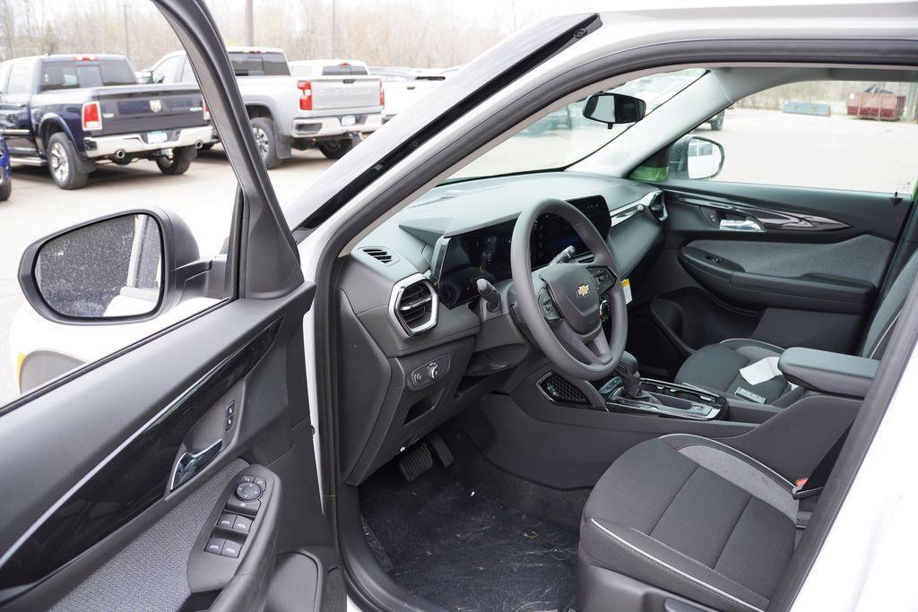 new 2026 Chevrolet TrailBlazer car, priced at $23,206