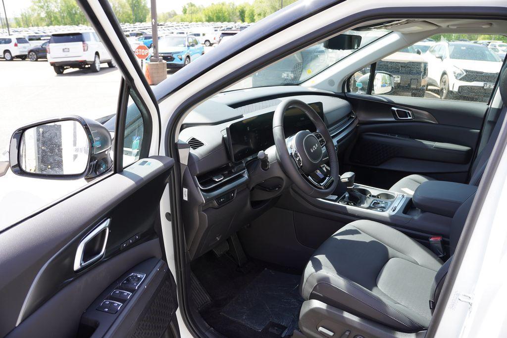 new 2026 Kia Carnival car, priced at $47,529