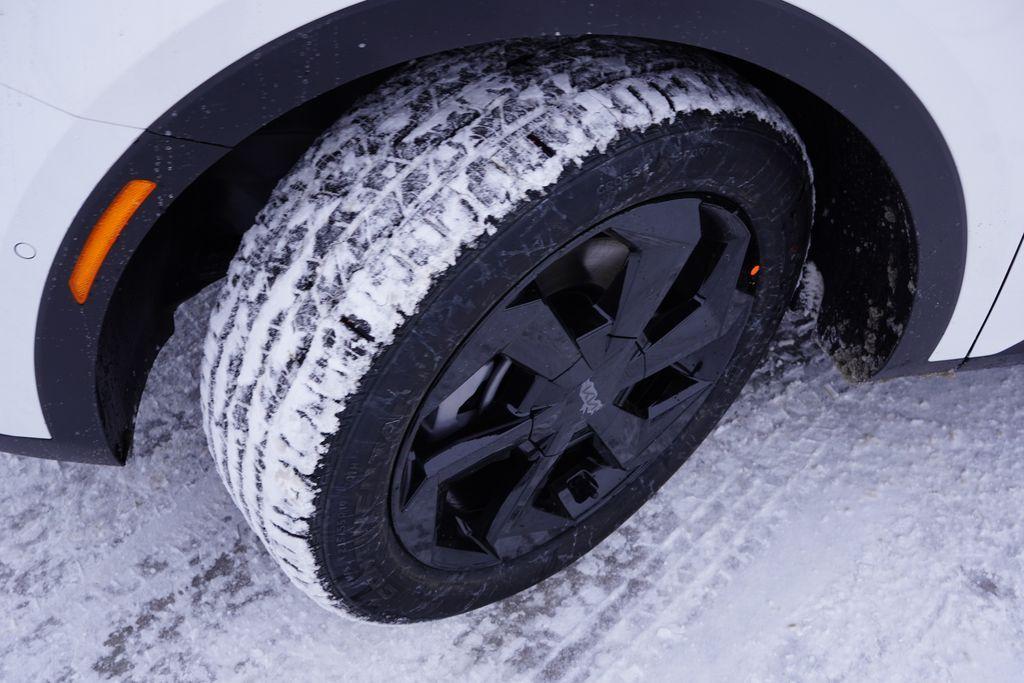 new 2026 Kia Sorento Hybrid car, priced at $43,549