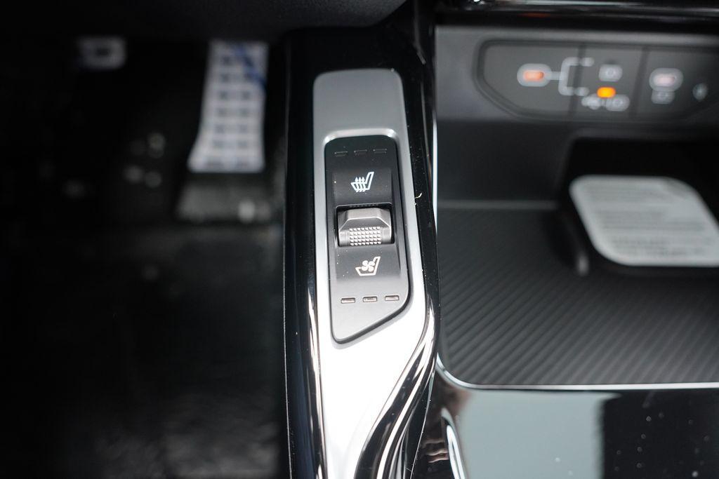 new 2026 Kia Sorento Hybrid car, priced at $43,549