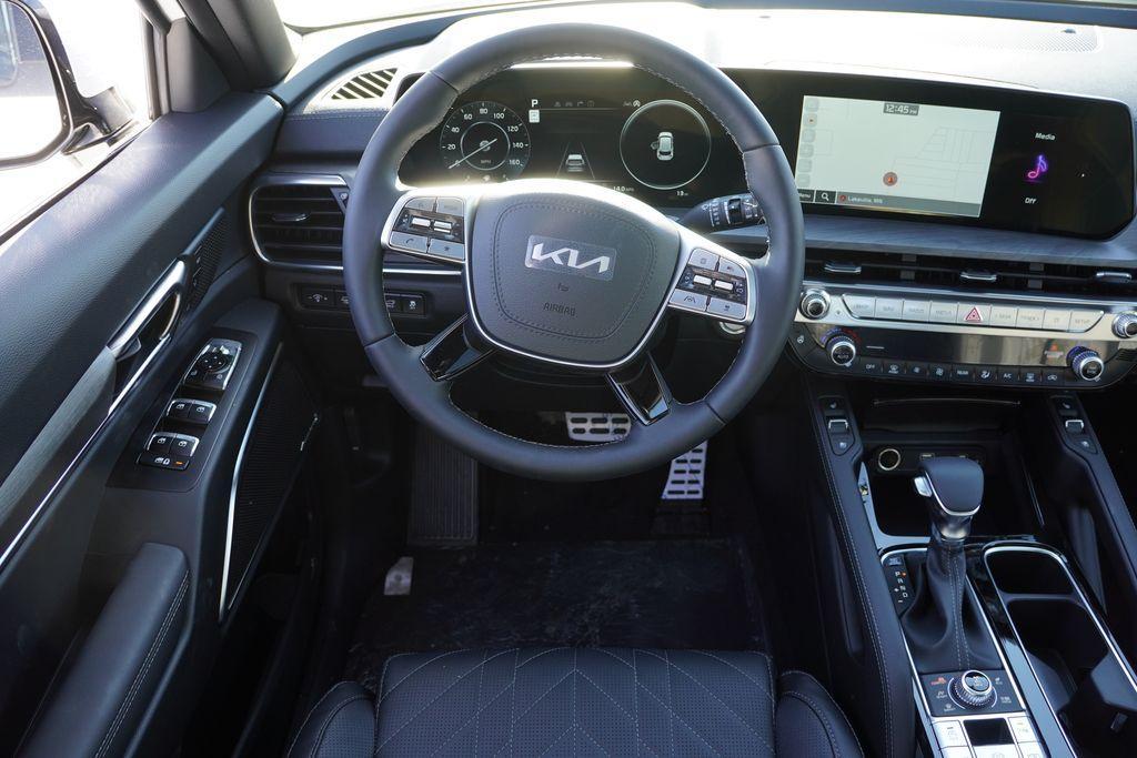 new 2025 Kia Telluride car, priced at $46,676