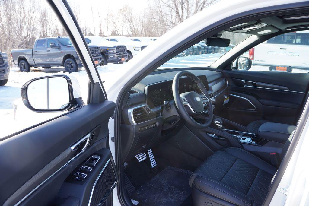 new 2025 Kia Telluride car, priced at $46,676