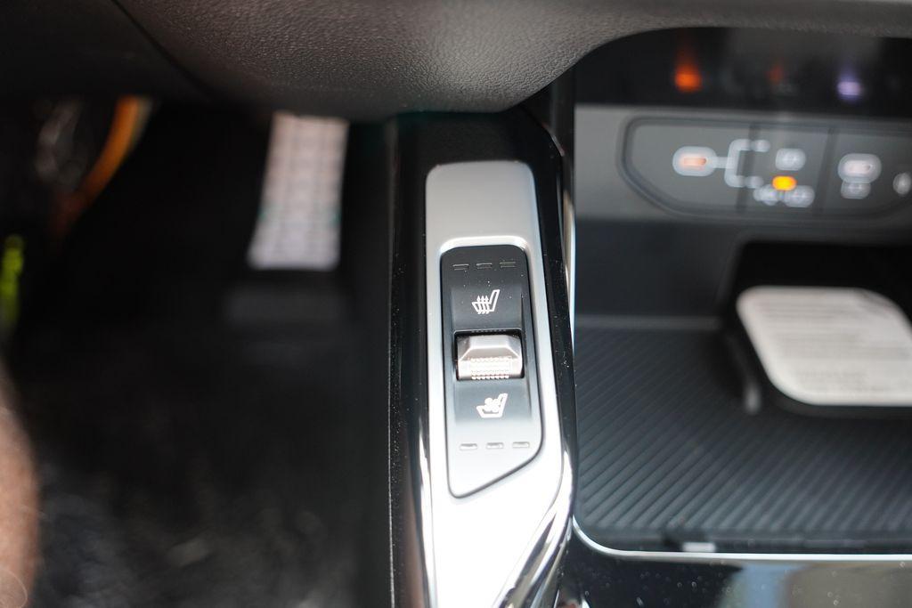 new 2026 Kia Sorento car, priced at $40,702